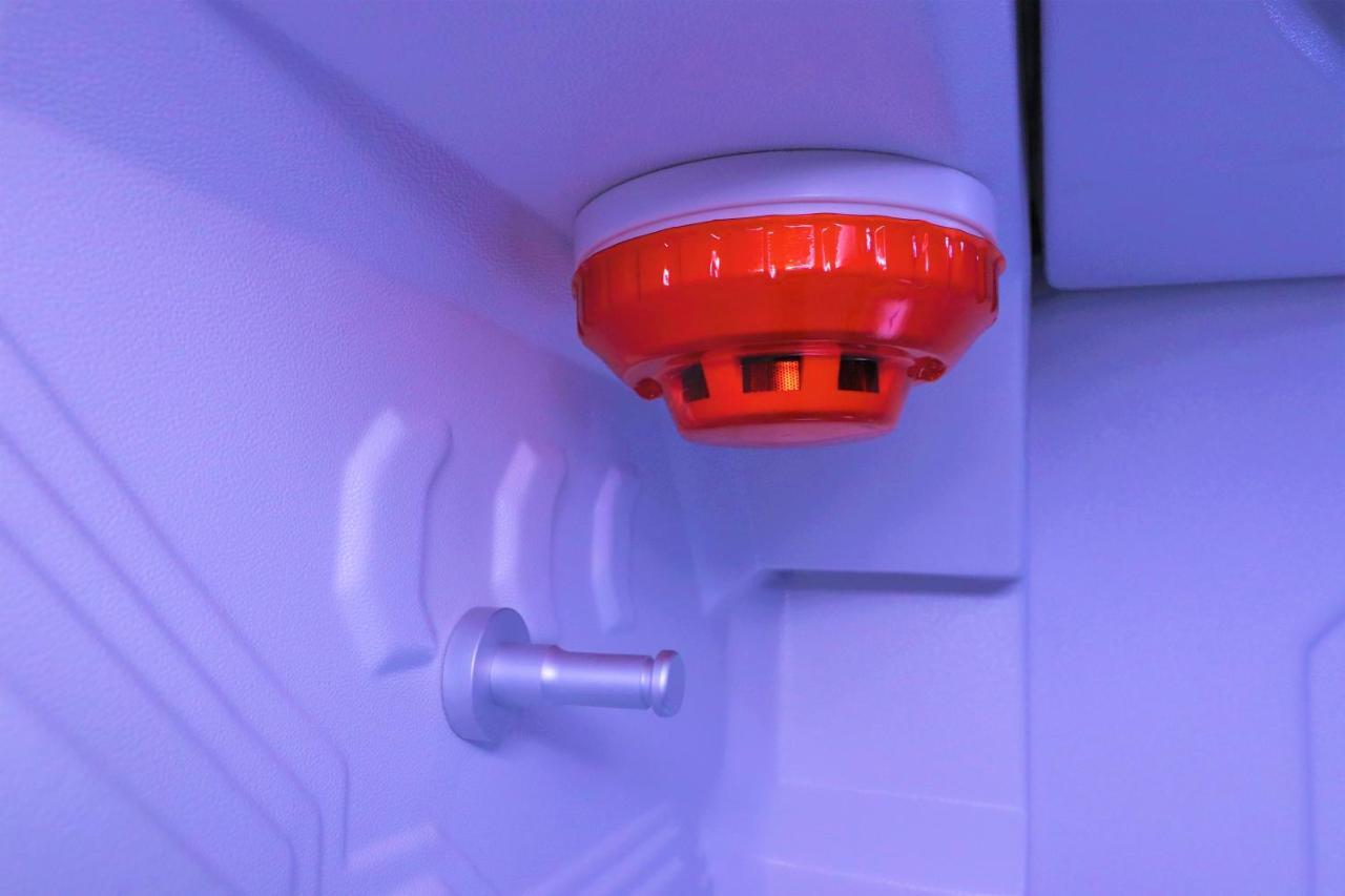 Jc Space Capsule Hotel Kuah Dış mekan fotoğraf